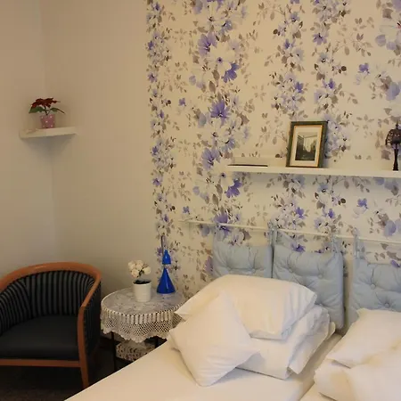 Quarto em Acomodações Particulares Kolorowa Guest *