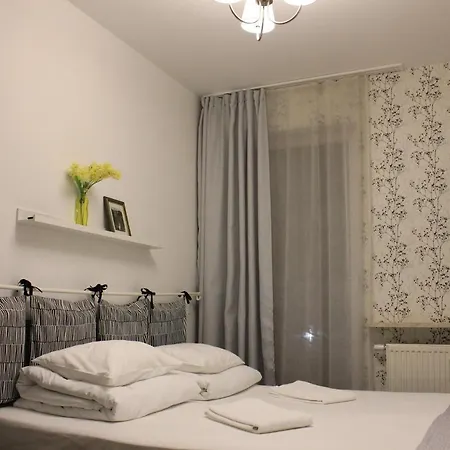 Kolorowa Guest Quarto em Acomodações Particulares Varsóvia