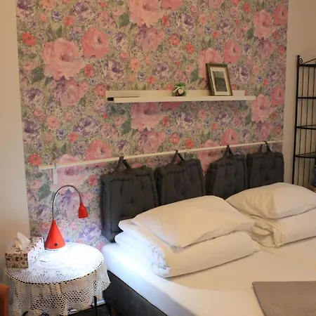 Kolorowa Guest * Warszawa