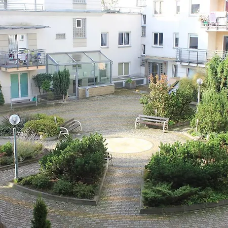 Kolorowa Guest * Varşova